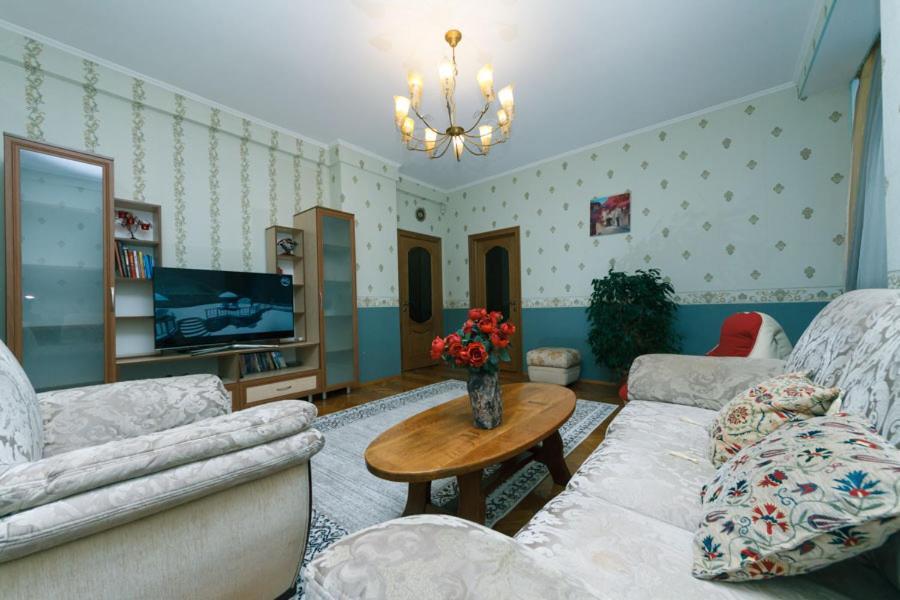 Three-Room Apartments At The Polytechnic Institute Kijów Zewnętrze zdjęcie